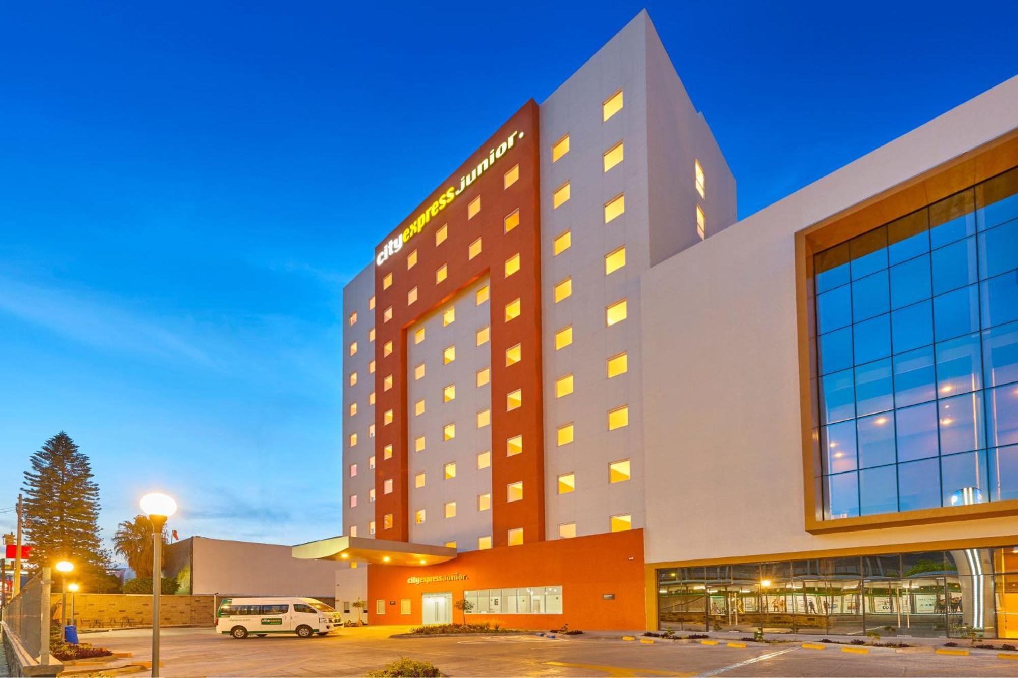 City Express Junior Leon Centro de Convenciones Exterior foto